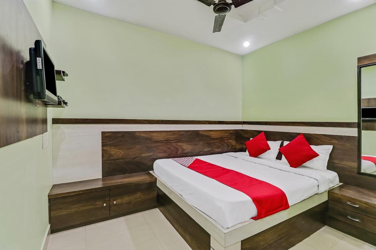 OYO 48685 Hotel Royal Raj Nandgaon Dış mekan fotoğraf
