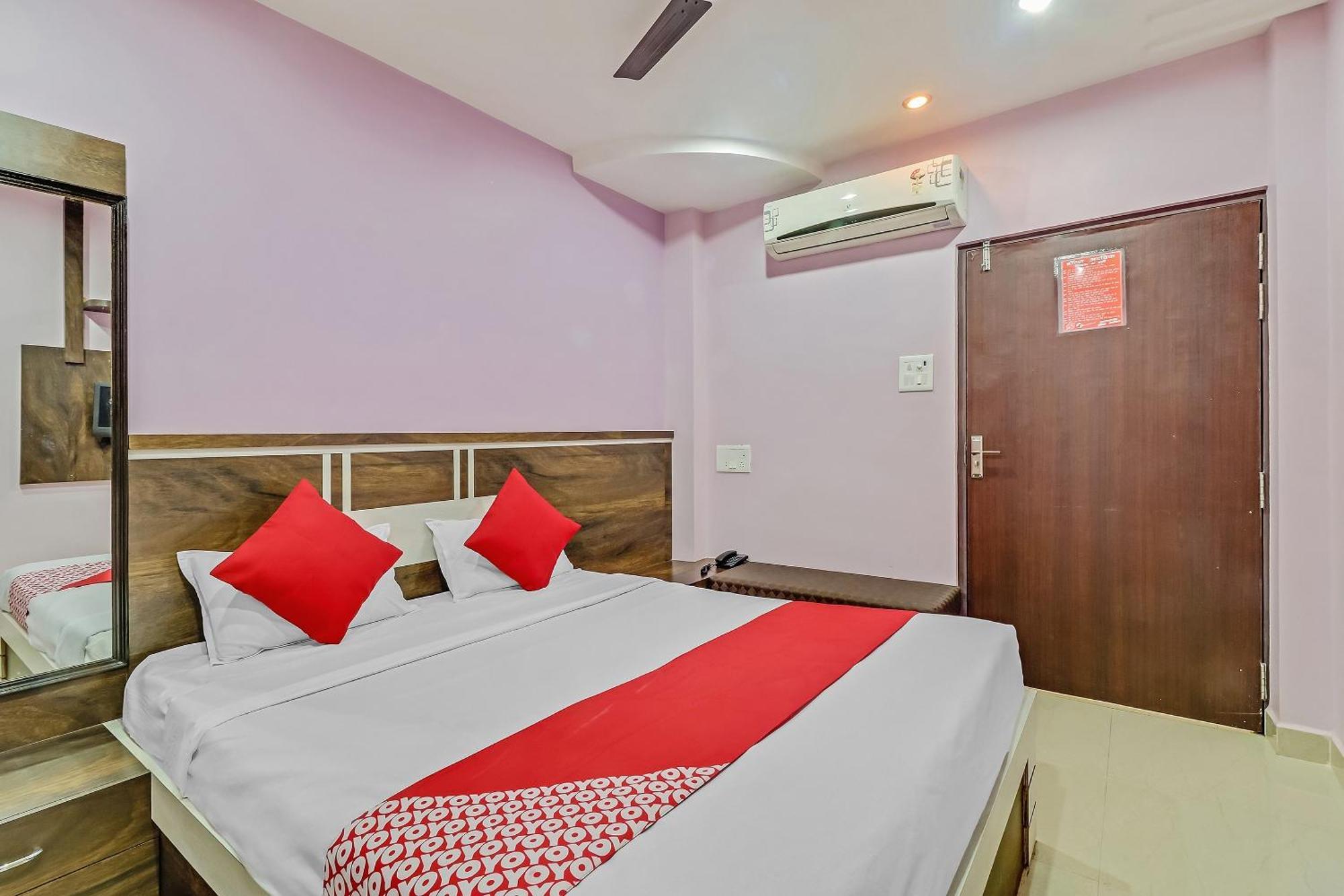 OYO 48685 Hotel Royal Raj Nandgaon Dış mekan fotoğraf